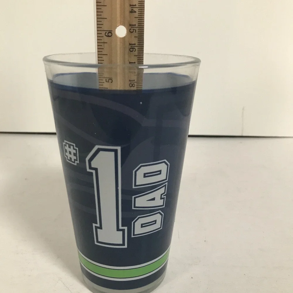 Seattle Seahawks Bird Logo #1 Dad 16‎ Ounce 5.75 inch Blue And Green Beer Glass